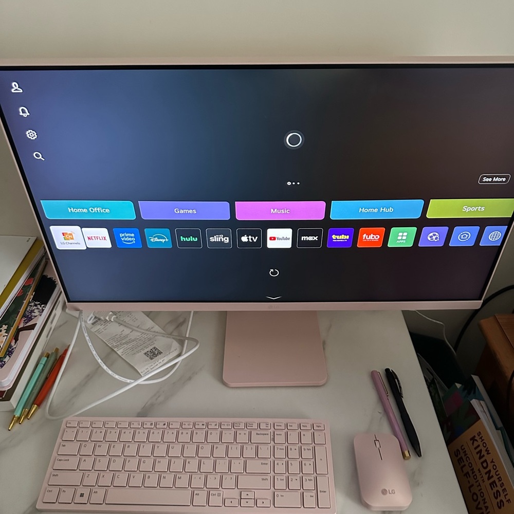 LG Pink Monitor and Keyboard Set